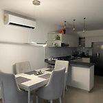 Apartamento remodelado amoblado