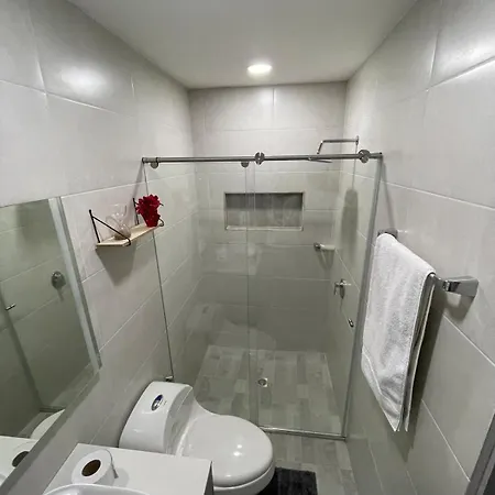 Remodelado Amoblado Apartamento