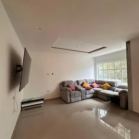 Apartamento Remodelado Amoblado