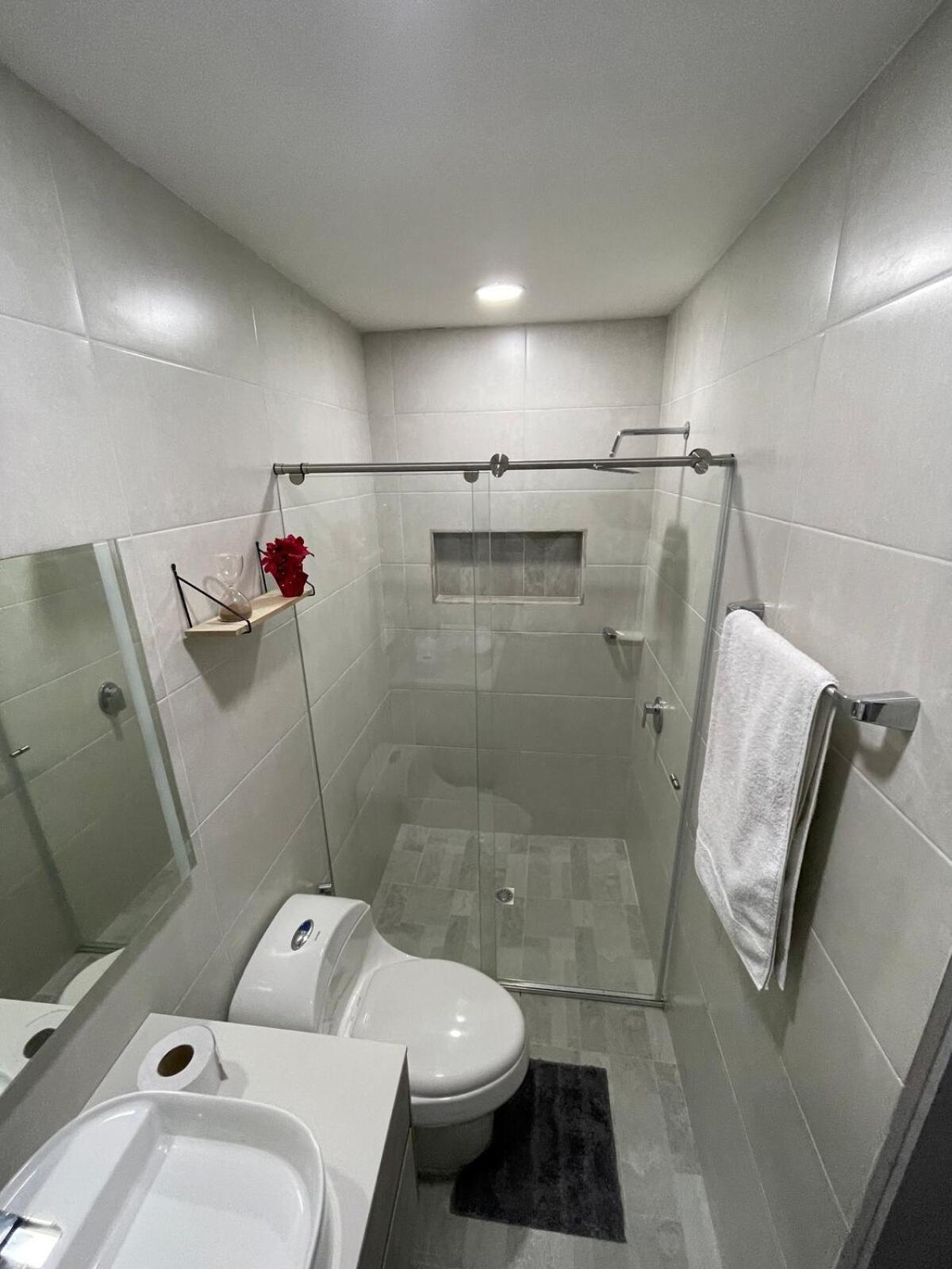 Remodelado Amoblado Apartamento