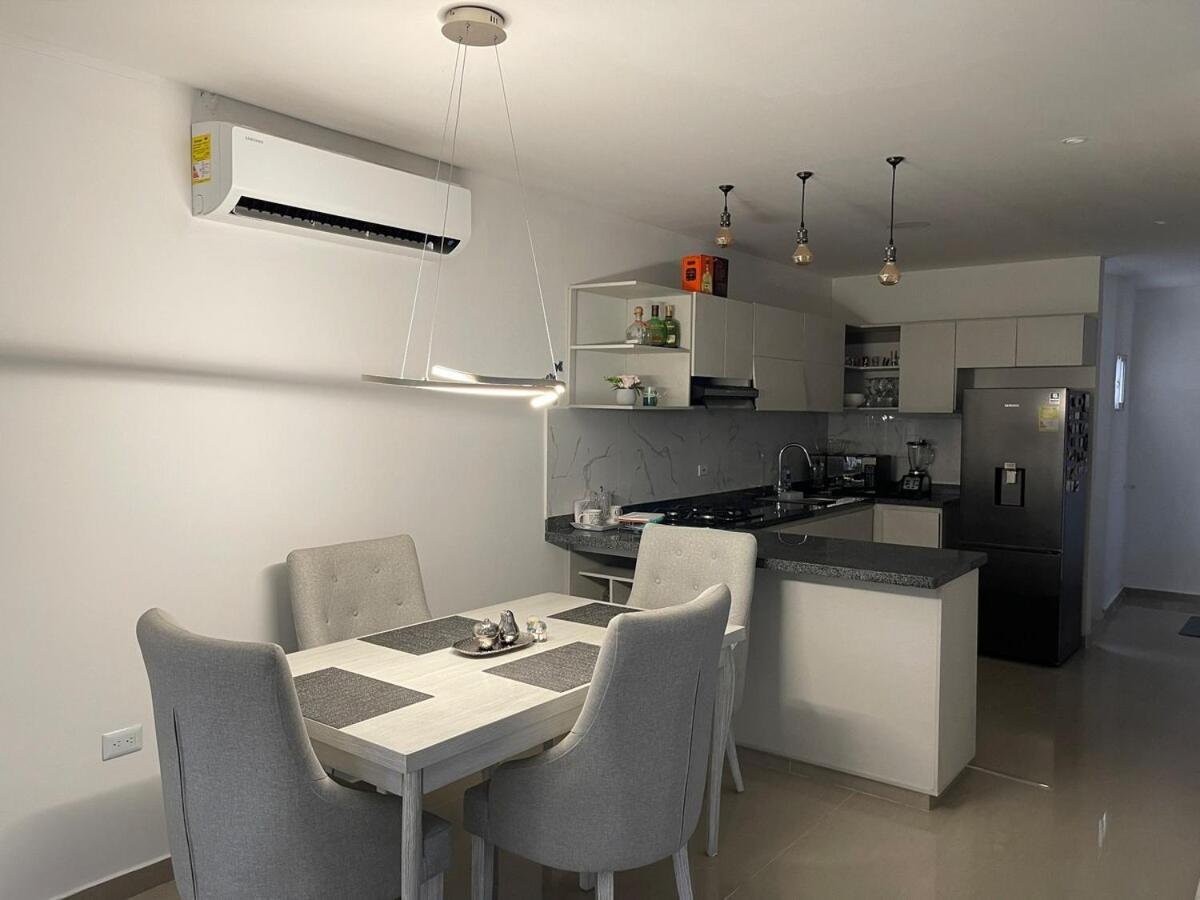 Remodelado Amoblado Apartamento